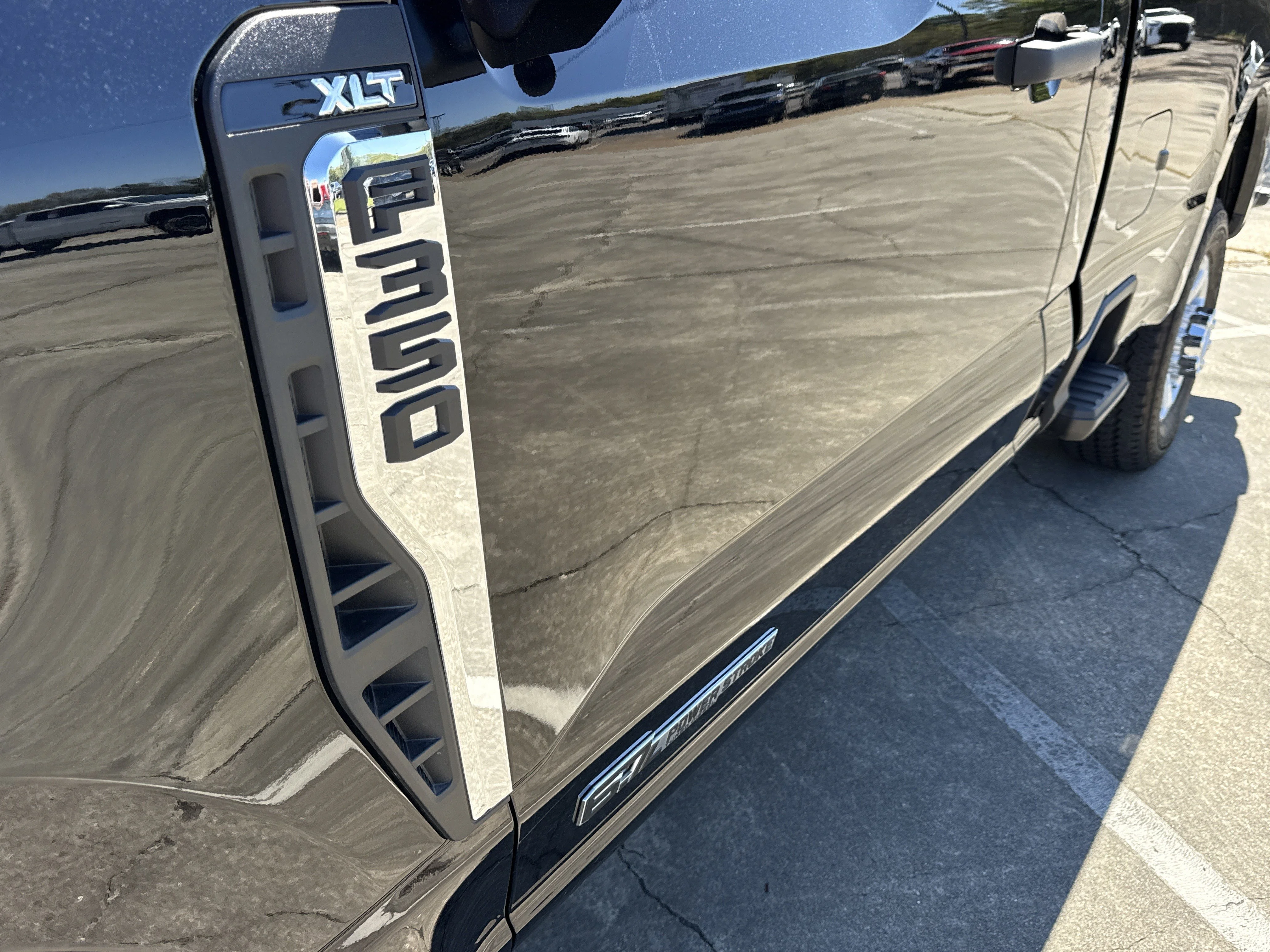 2024 Ford F-350 Super Duty XLT - Photo 11