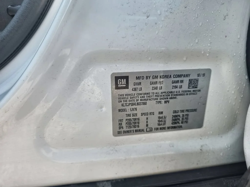 Certified Used 2020 SUMMIT WHITE Chevrolet LT image 15