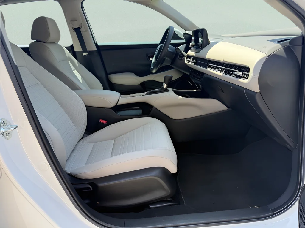 2025 Honda HR-V LX - Photo 13