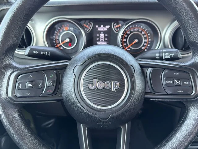 Used 2021 Green Jeep Sport image 26