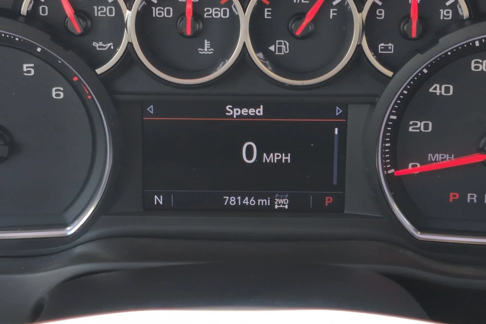 Used 2020 SILVER ICE METALLIC Chevrolet LT Trail Boss image 25