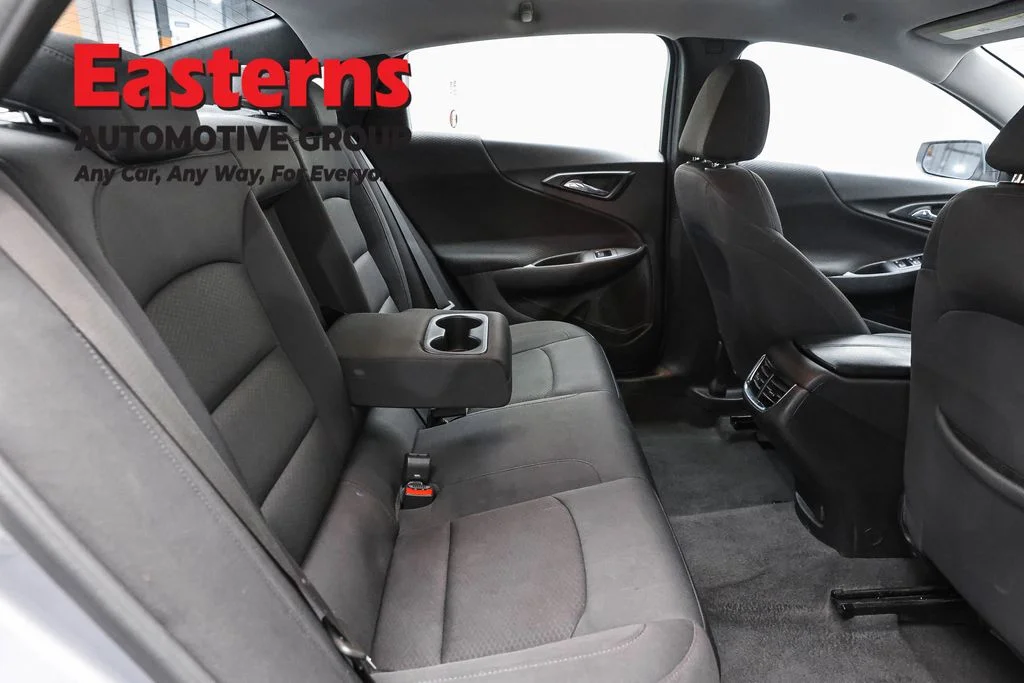 Used 2023 Gray Chevrolet LT image 23