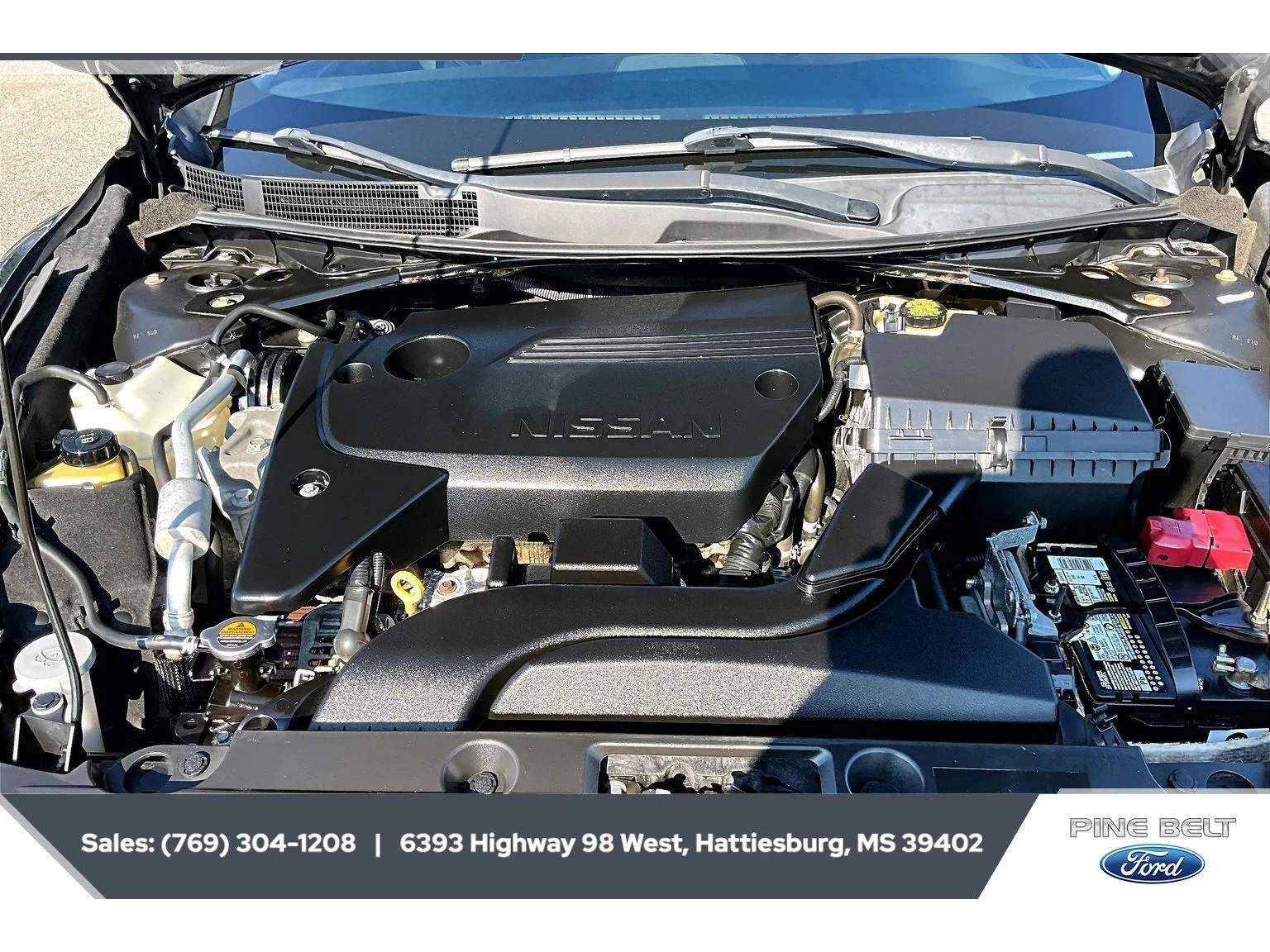 Used 2017 Super Black Nissan 2.5 S image 8