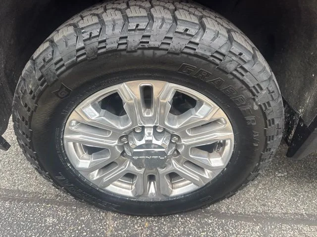 Used 2023 Red GMC Denali image 4