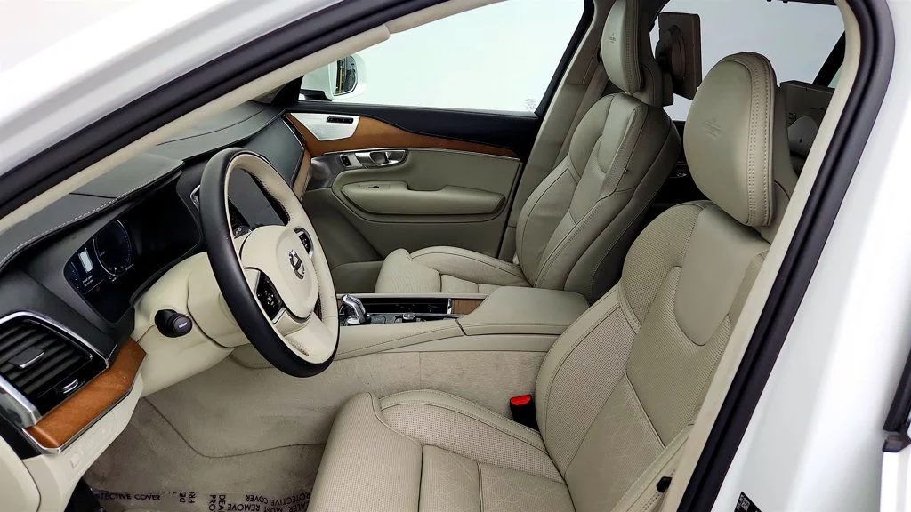 Used 2017 Crystal White Pearl Volvo T8 eAWD Plug-In Hybrid 7-Passenger Excellence image 20