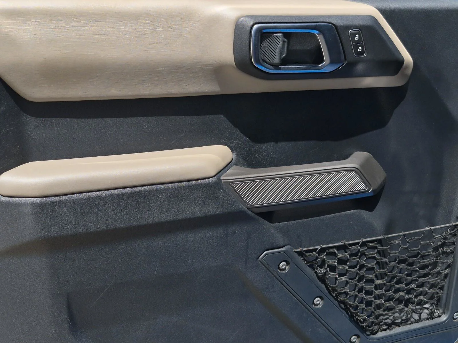 Used 2022 Velocity Blue Metallic Ford Wildtrak image 16