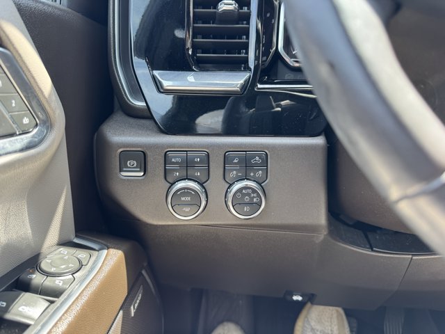 Used 2023 Sterling Metallic GMC SLT image 24