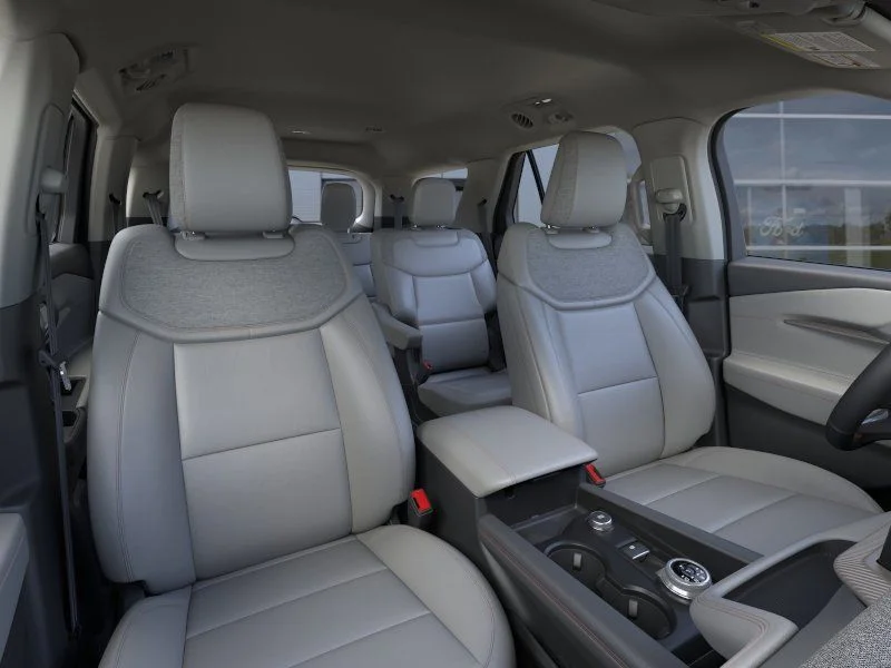 2026 Ford Explorer Active - Photo 10