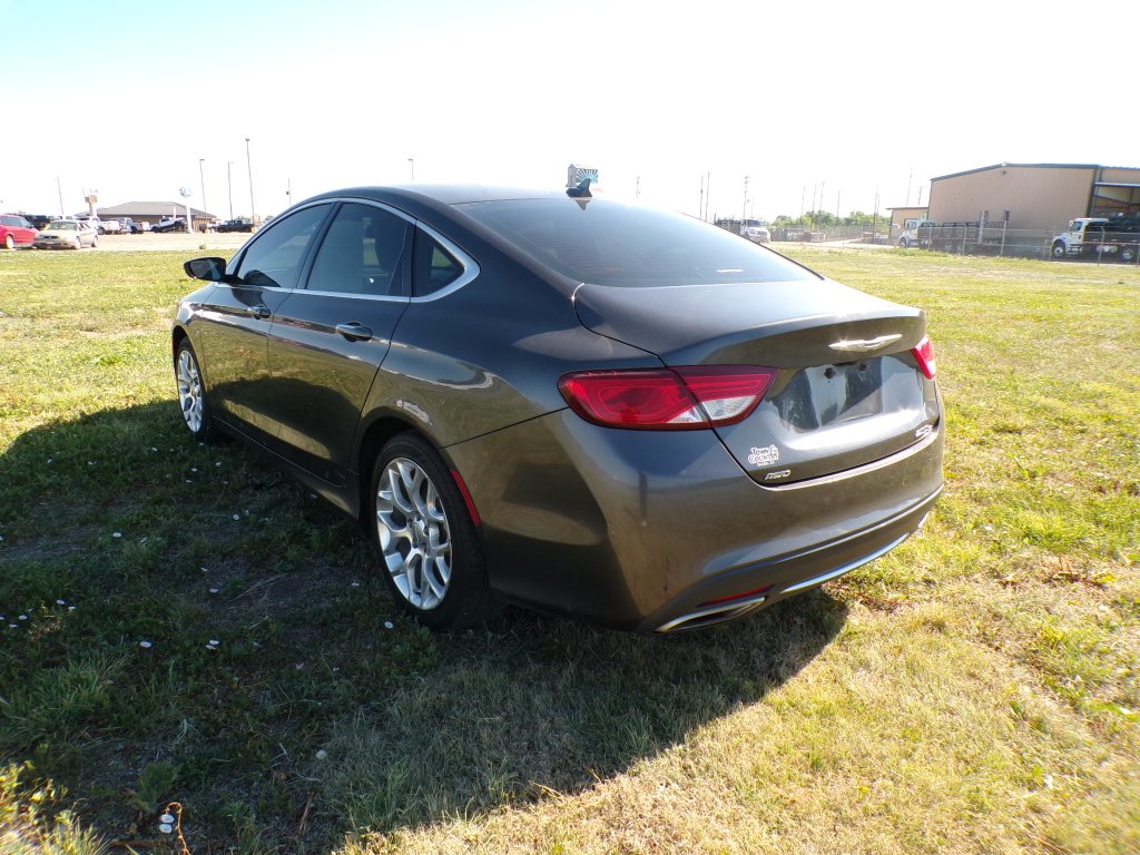 Used 2015 Granite Crystal Metallic Clearcoat Chrysler C image 6