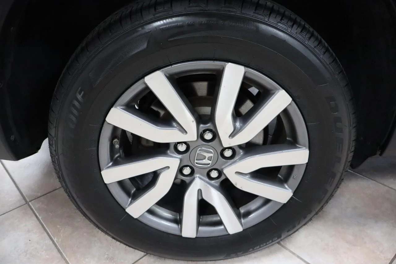 Used 2019 Modern Steel Metallic Honda EX image 22