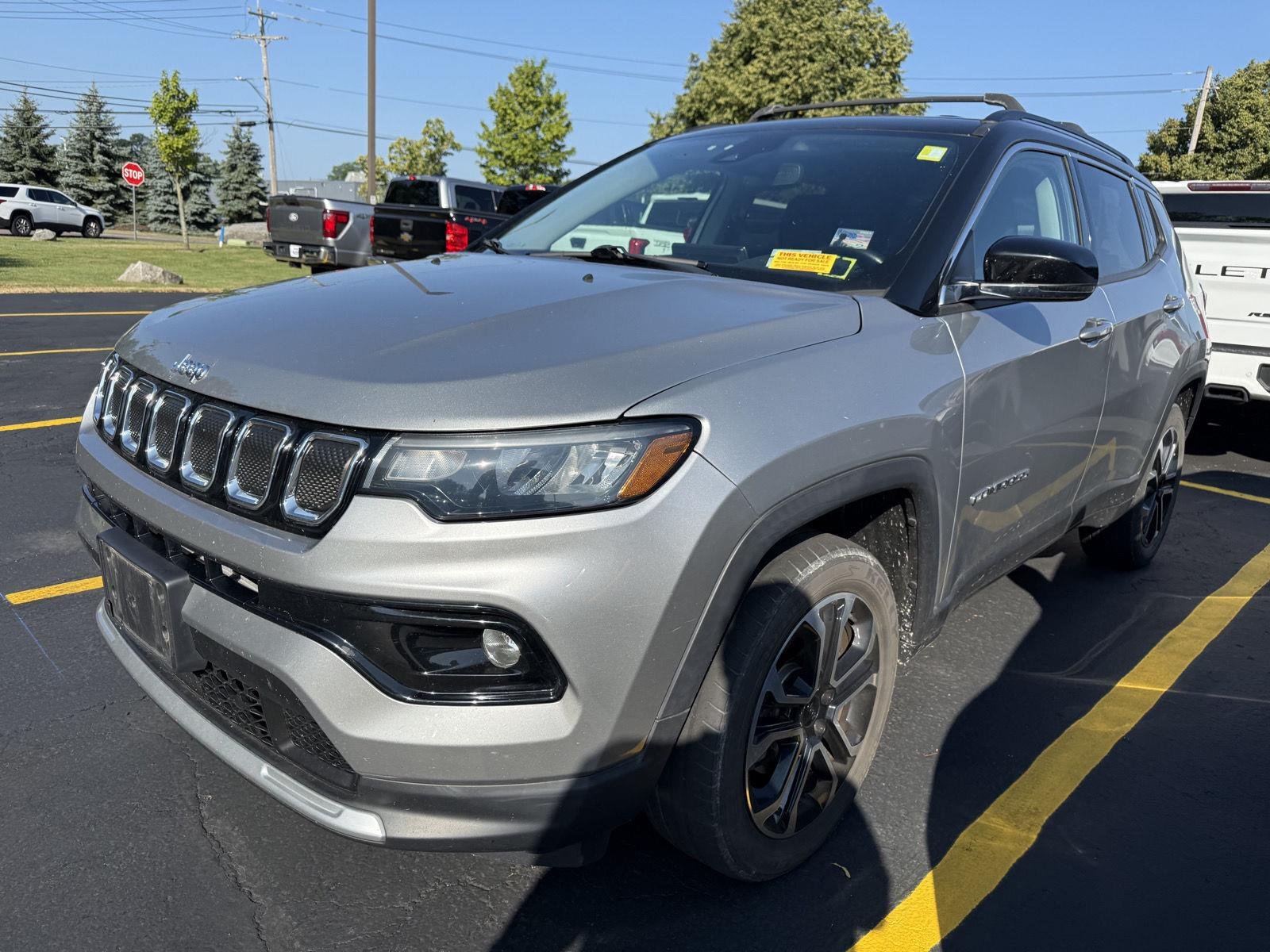 Used 2022 Billet Silver Metallic Clearcoat Jeep Limited image 3