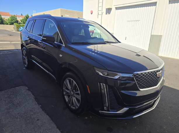 Used 2025 Black Cadillac Premium Luxury image 5
