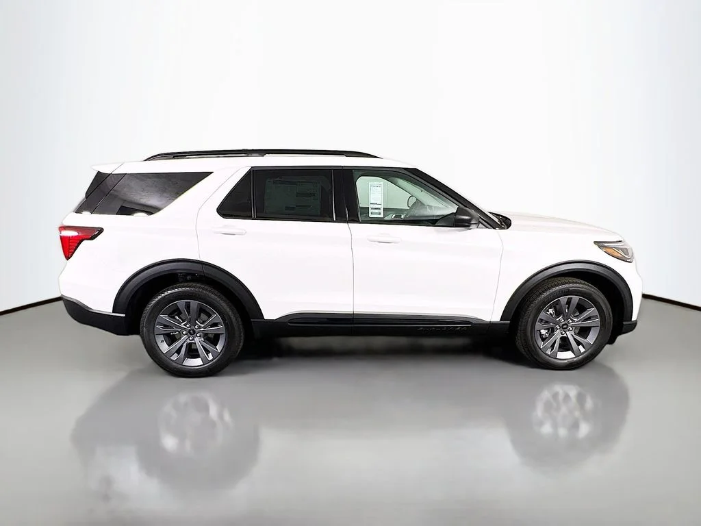 New 2026 Star White Metallic Tri-Coat Ford Active image 19