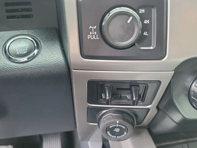 Certified Used 2022 Silver Metallic Ford Lariat image 33