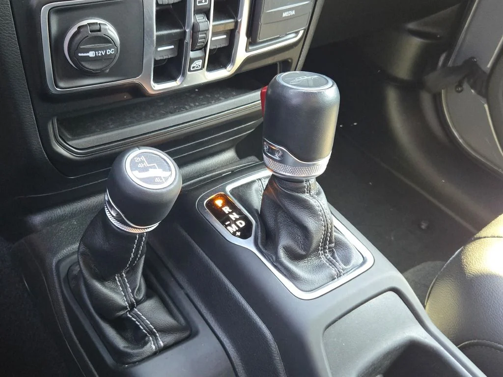 Used 2022 Gray Jeep Overland image 28