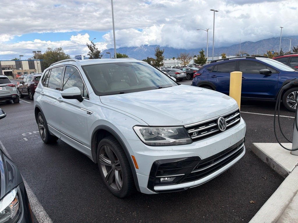Used 2019 Green Volkswagen 2.0T SEL R-Line image 1