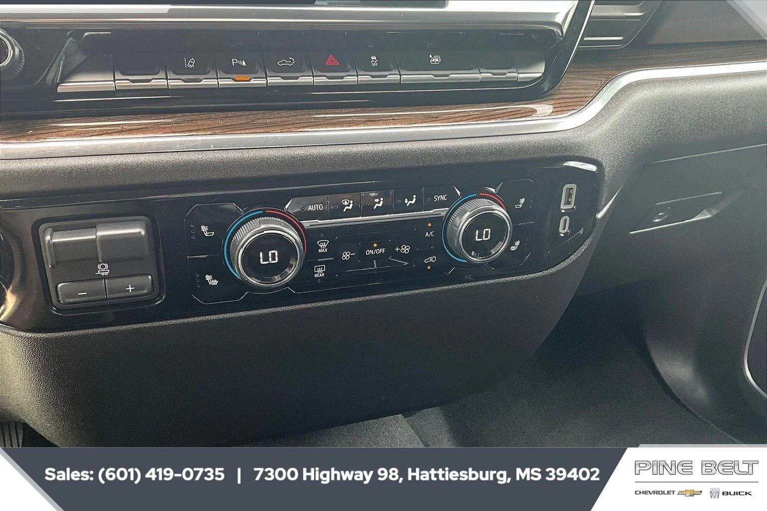 2025 Chevrolet Silverado 3500HD LT - Photo 24