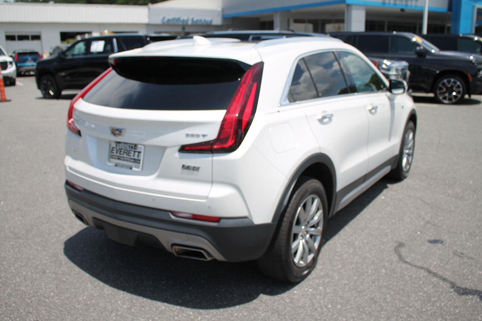 Used 2021 CRYSTAL WHITE TRICOAT Cadillac AWD Premium Luxury image 8