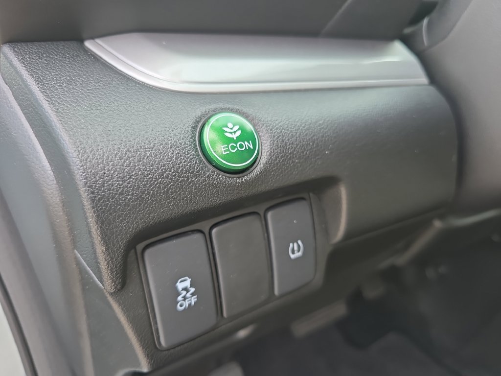 Used 2015  Honda EX image 21