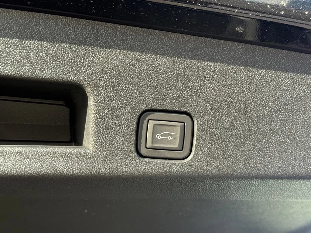 New 2026 Ebony Twilight Metallic GMC Denali Ultimate image 12