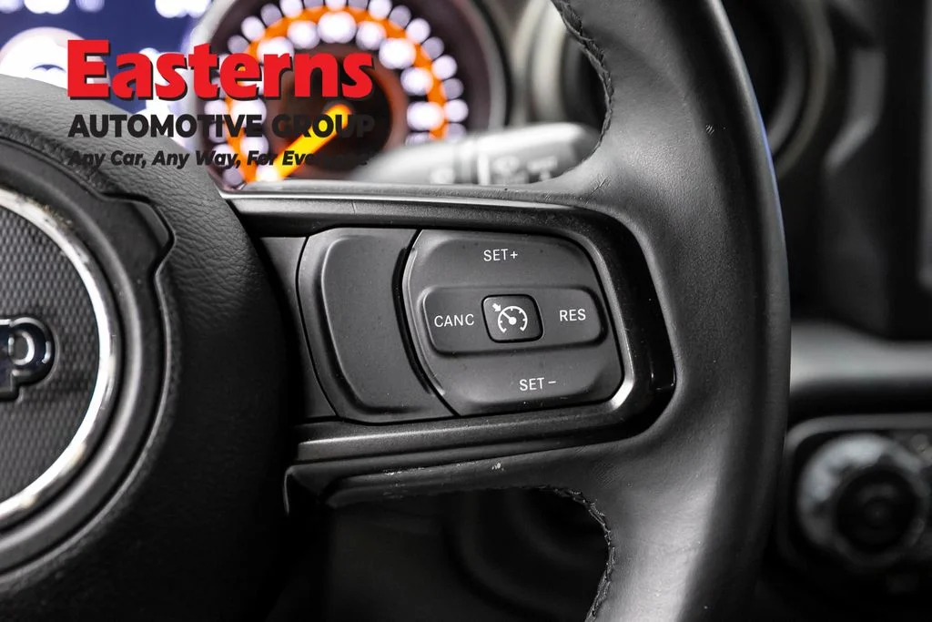Used 2018 White Jeep Unlimited Sport S image 15