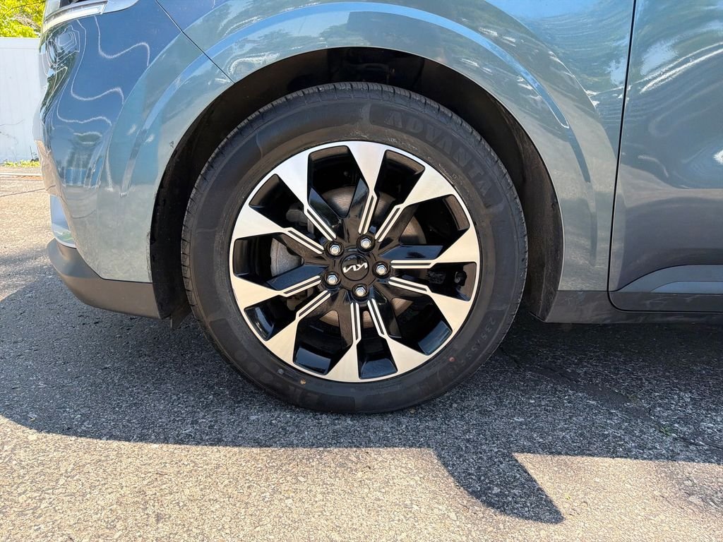 Used 2024 Blue Kia EX image 30