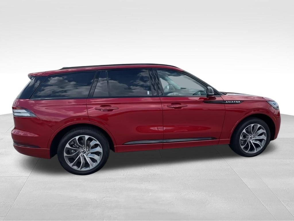 New 2026 Red Lincoln Premiere image 9