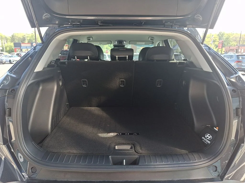 Used 2026 Blue Hyundai SEL Premium image 29