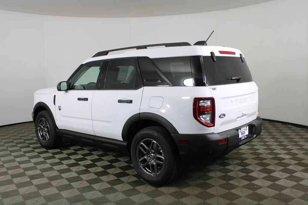 New 2026 White Ford Big Bend image 4