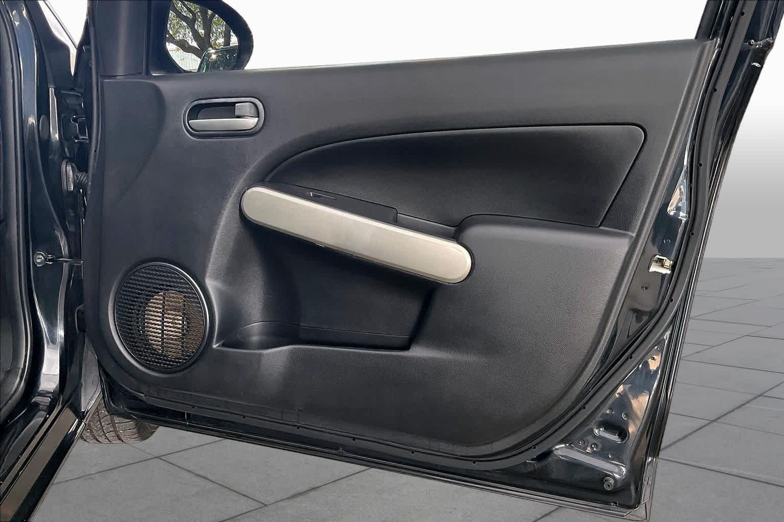 Used 2014 Jet Black Mazda Sport image 23