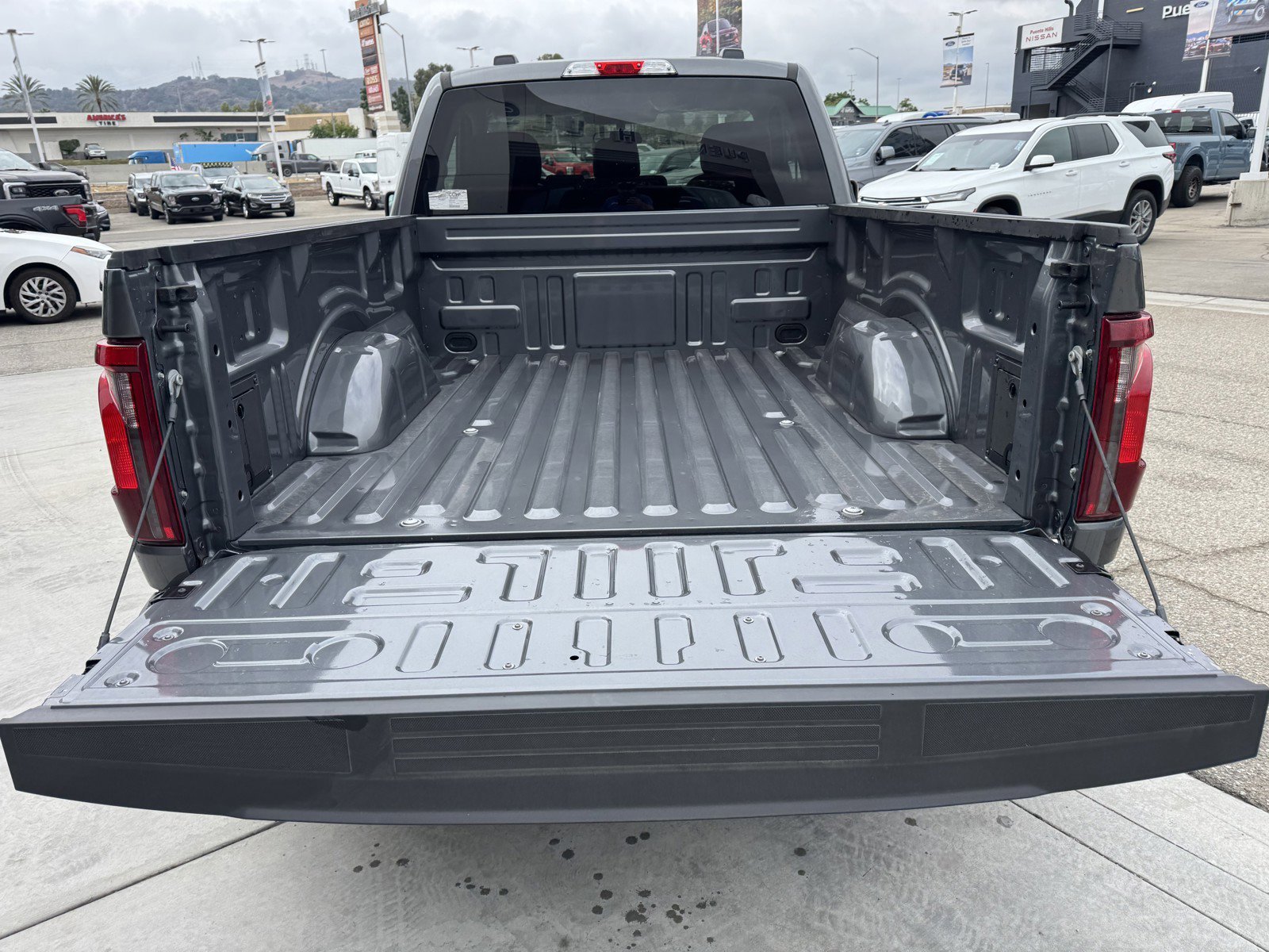2025 Ford F-150 XL - Photo 8