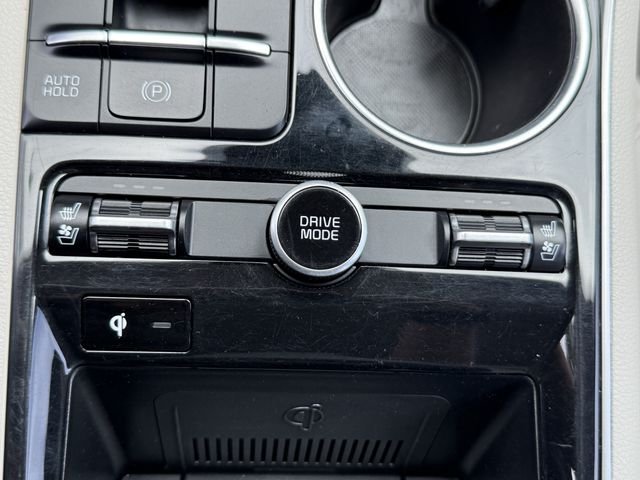 Used 2021 Gray Kia EX image 22
