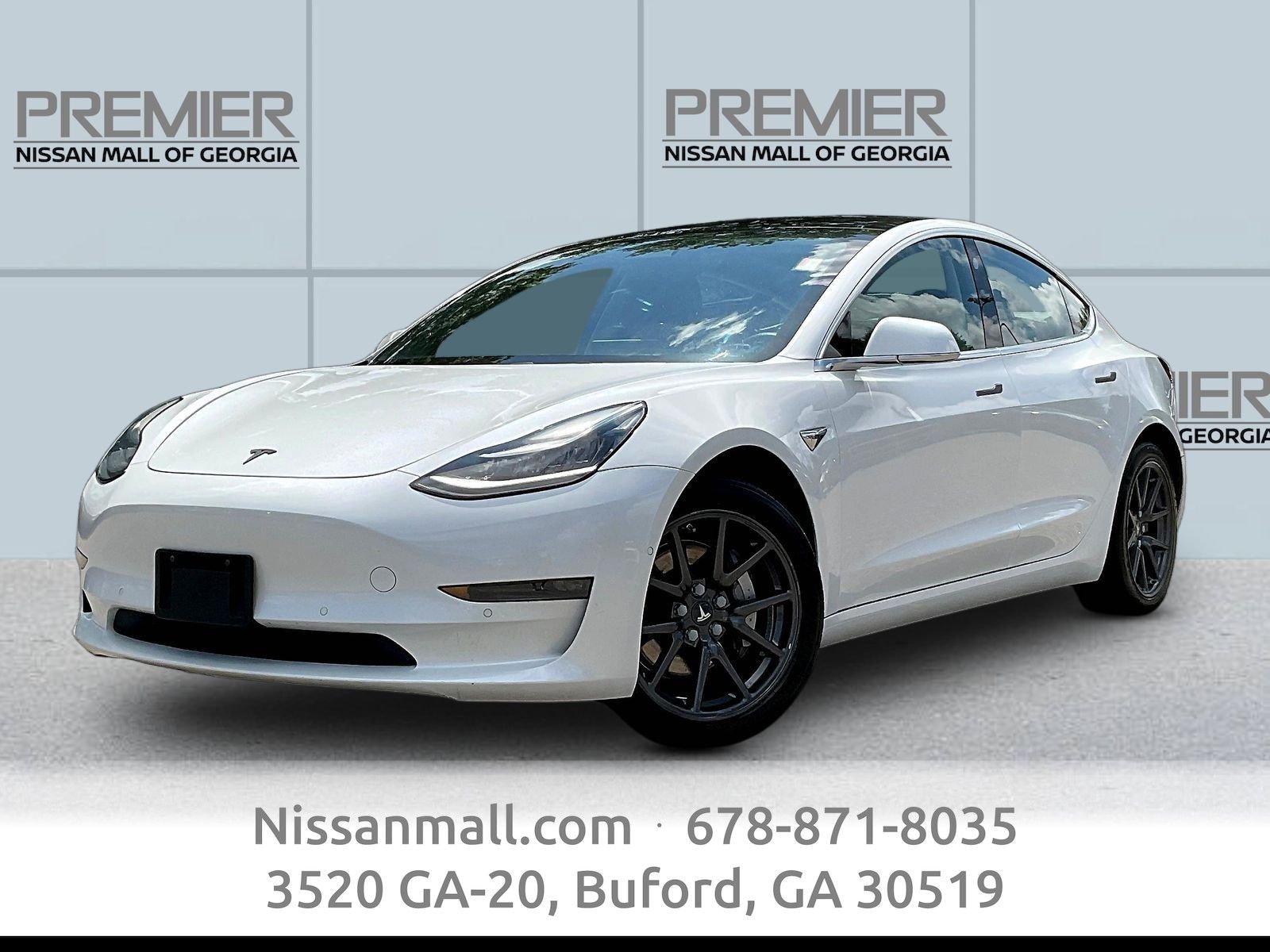 Used 2018 White Tesla Long Range image 1