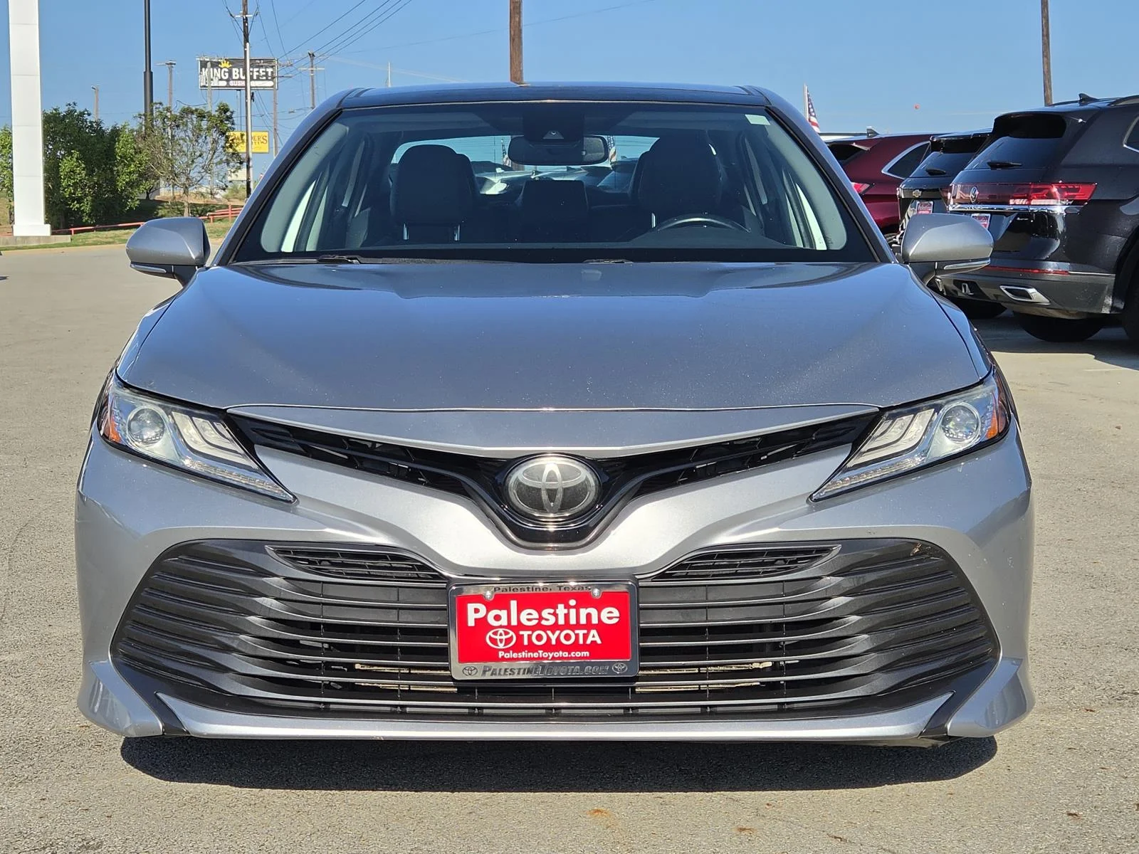 Used 2019 Celestial Silver Metallic Toyota XLE Auto (Natl) image 2