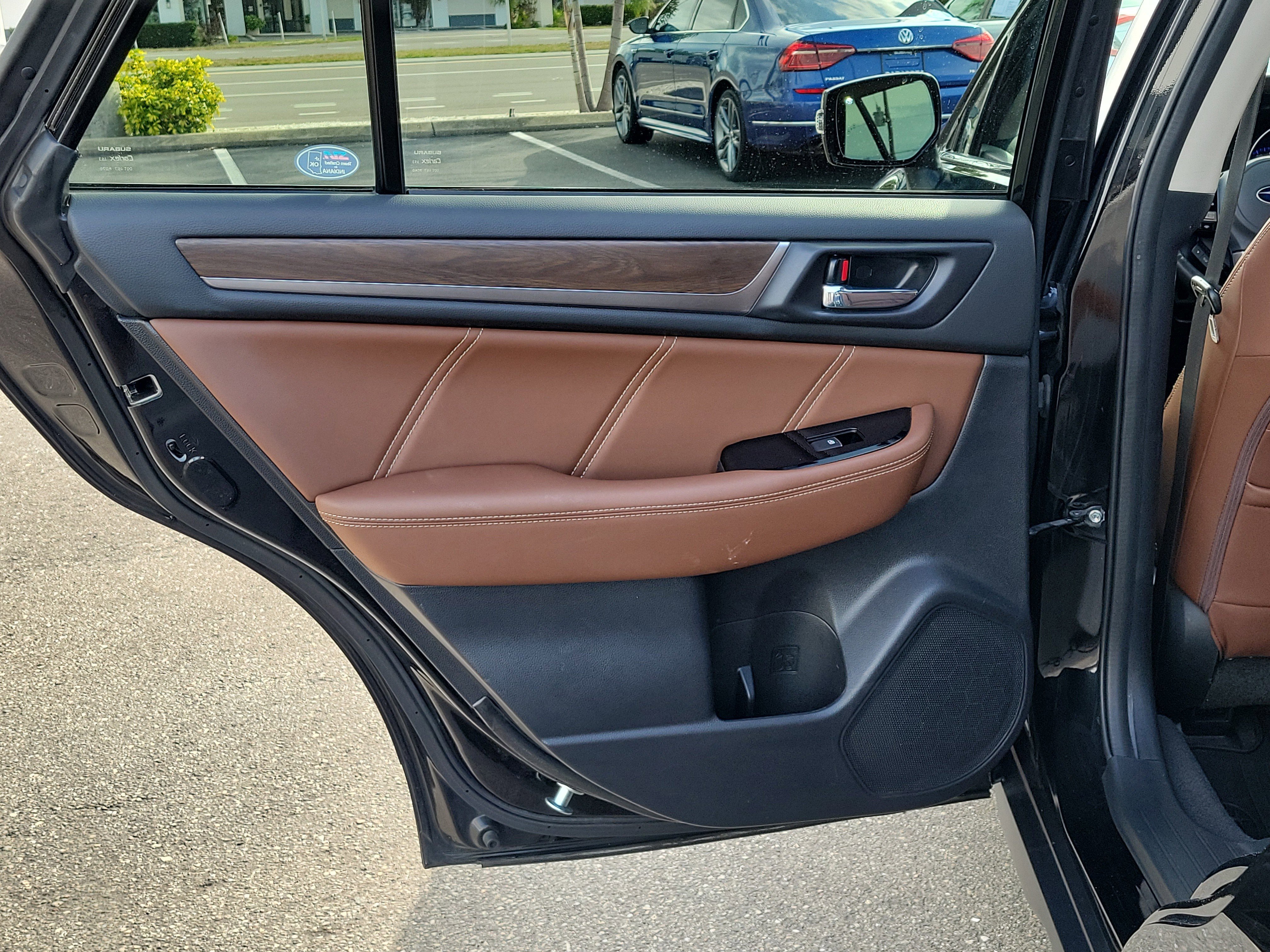 Used 2017 Crystal Black Silica Subaru Touring image 13