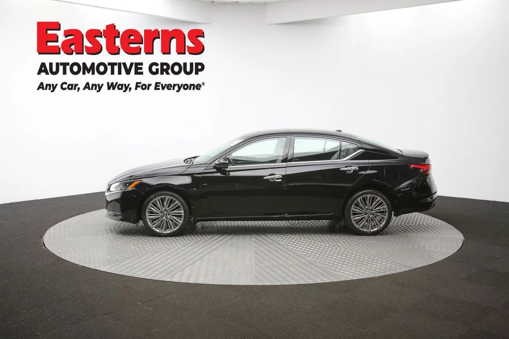 Used 2024 Black Nissan 2.5 SL image 58