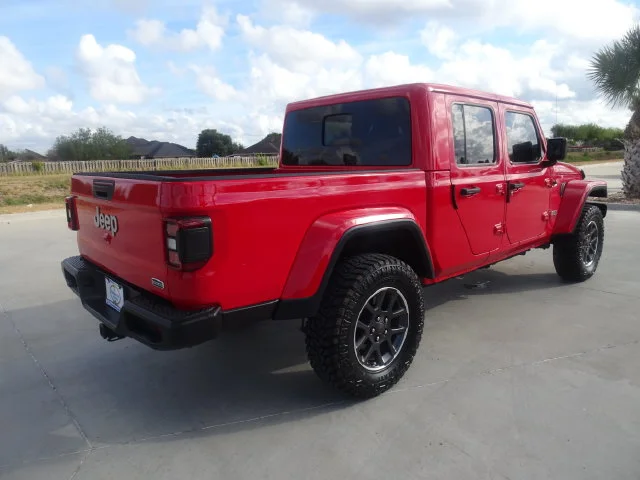 Used 2020 Red Clearcoat Jeep Overland image 4