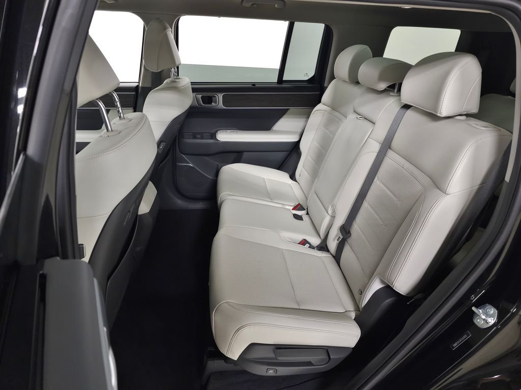 2026 Hyundai Santa Fe Limited - Photo 38