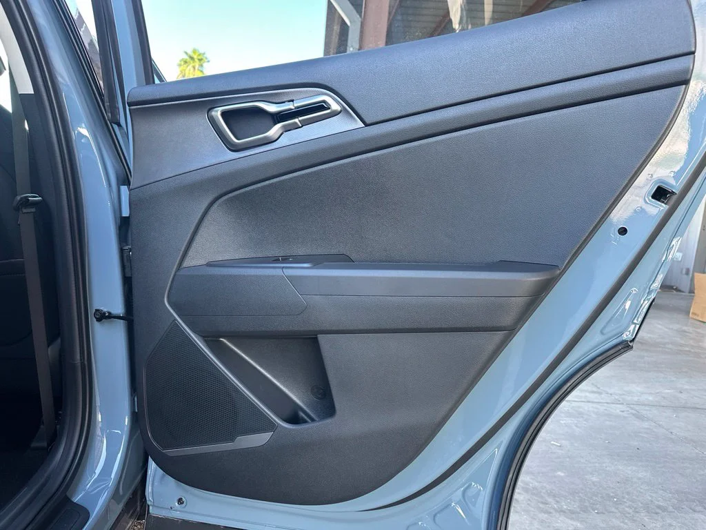 New 2027 Blue Kia S image 16
