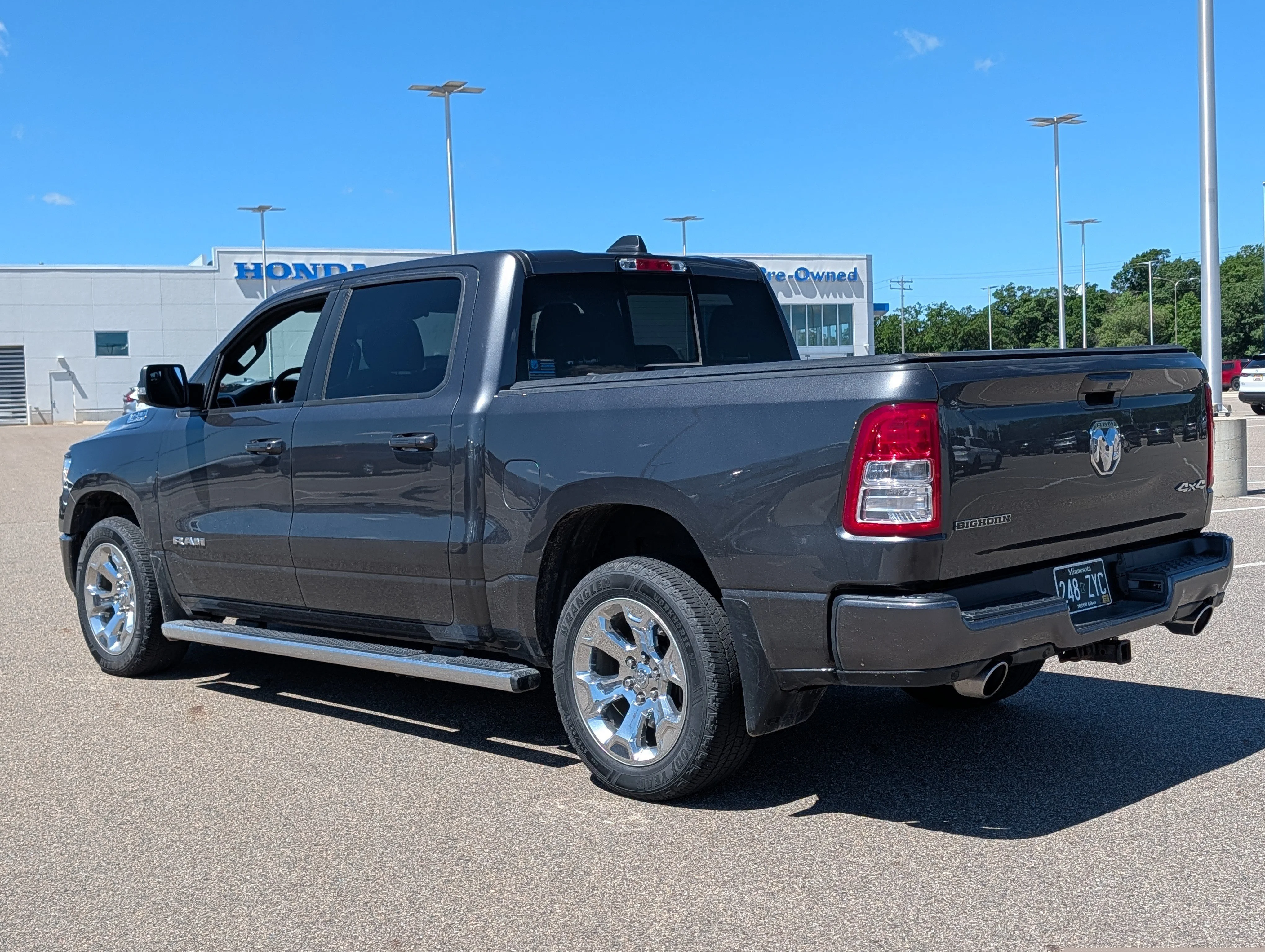 Used 2019 Granite Crystal Metallic Clearcoat Ram Big Horn/Lone Star image 3