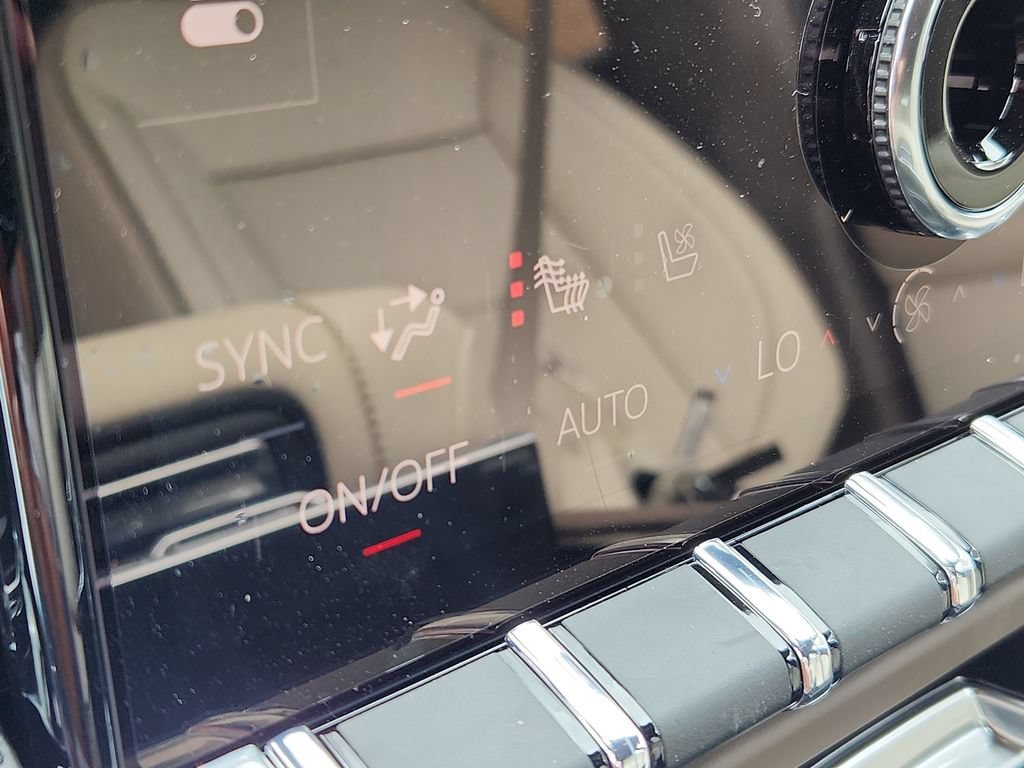 2026 GMC Yukon XL Denali - Photo 17