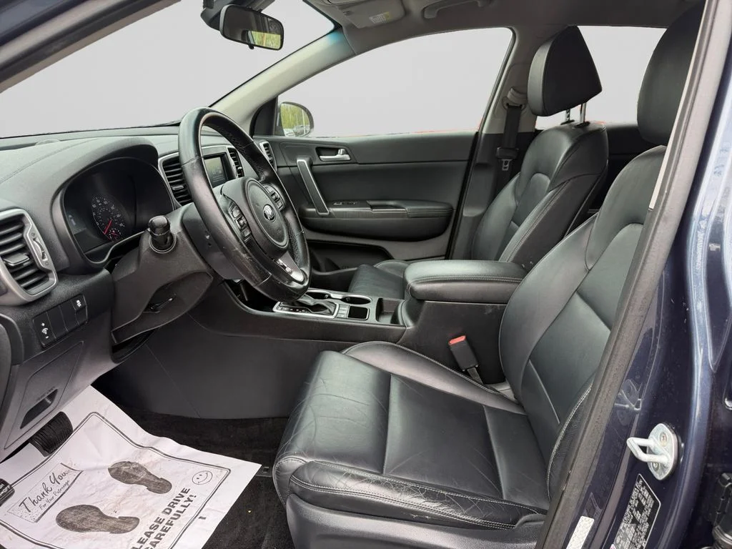 Used 2017 Blue Kia EX image 10