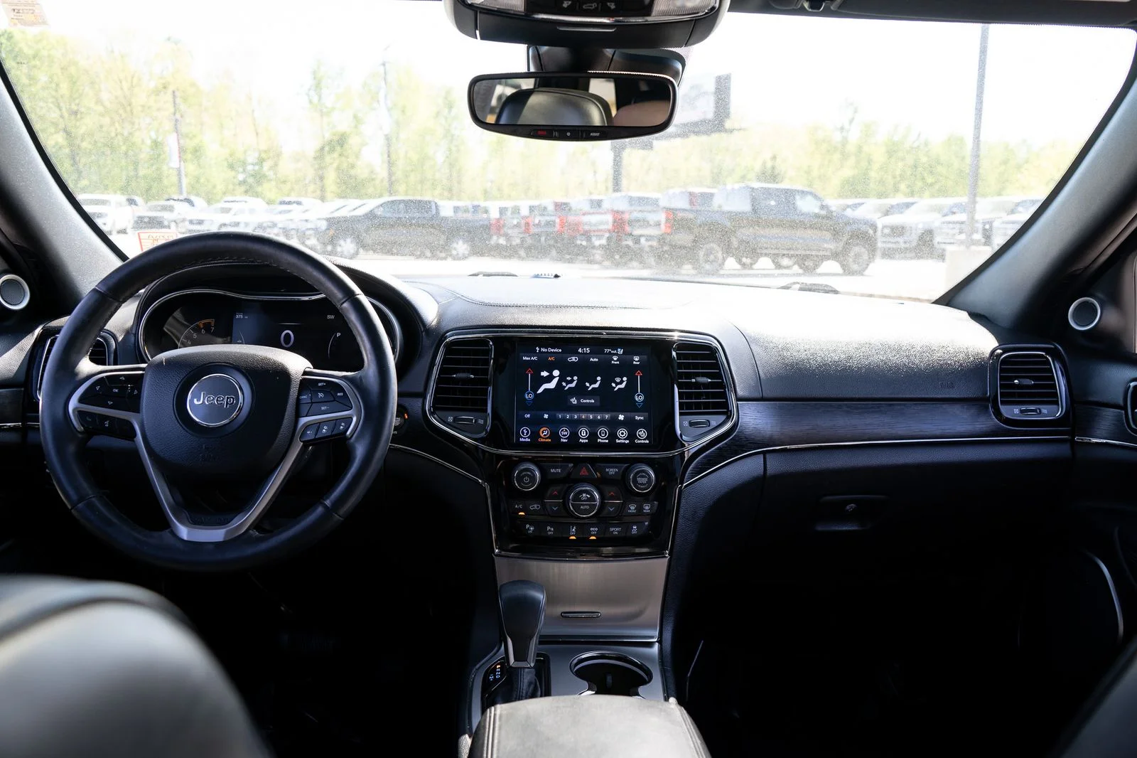Used 2019 Black Jeep Overland image 20