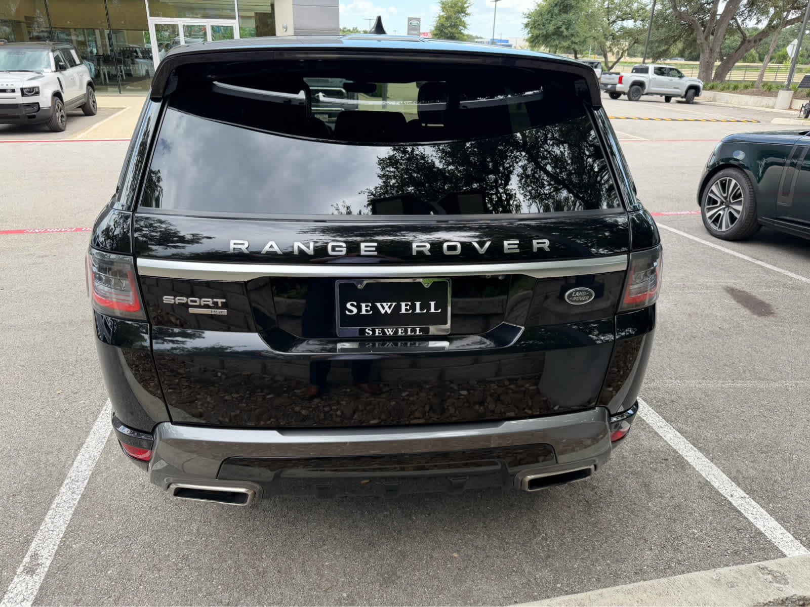 Used 2019 BLK Land Rover HSE image 5