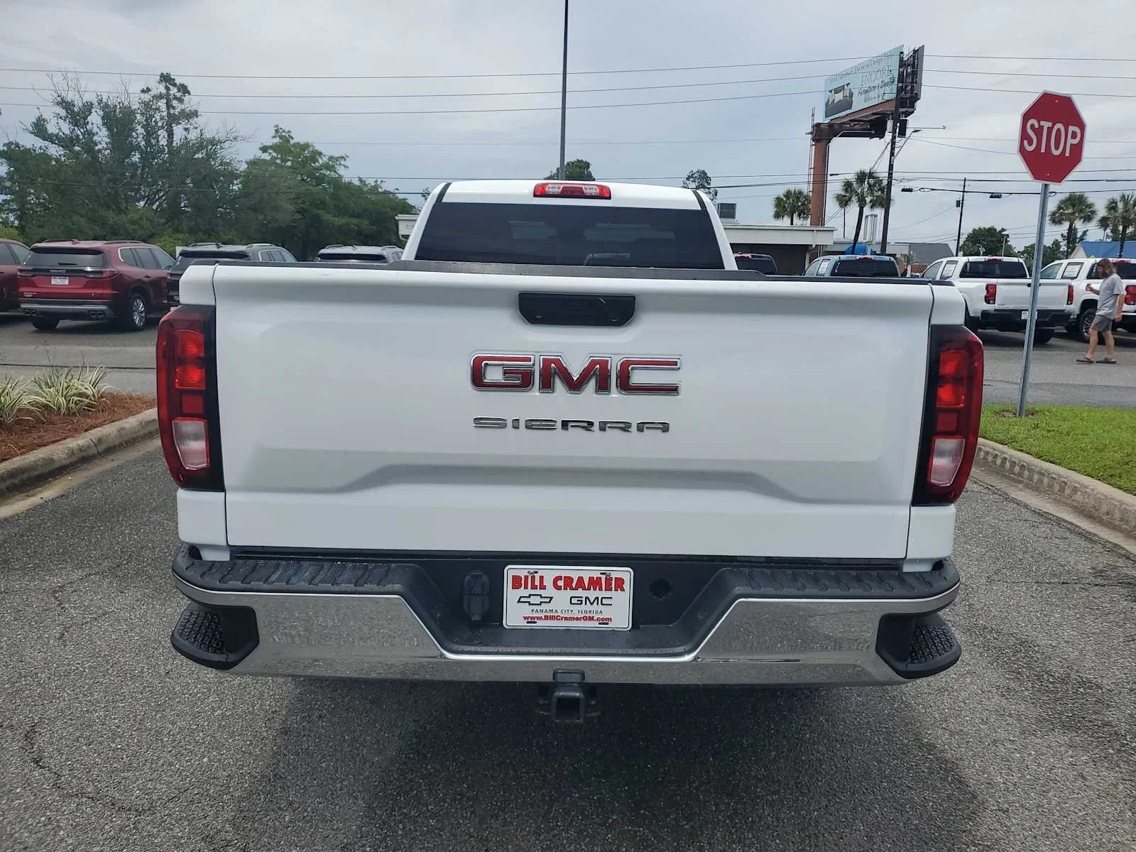 Used 2022 Summit White GMC Pro image 4