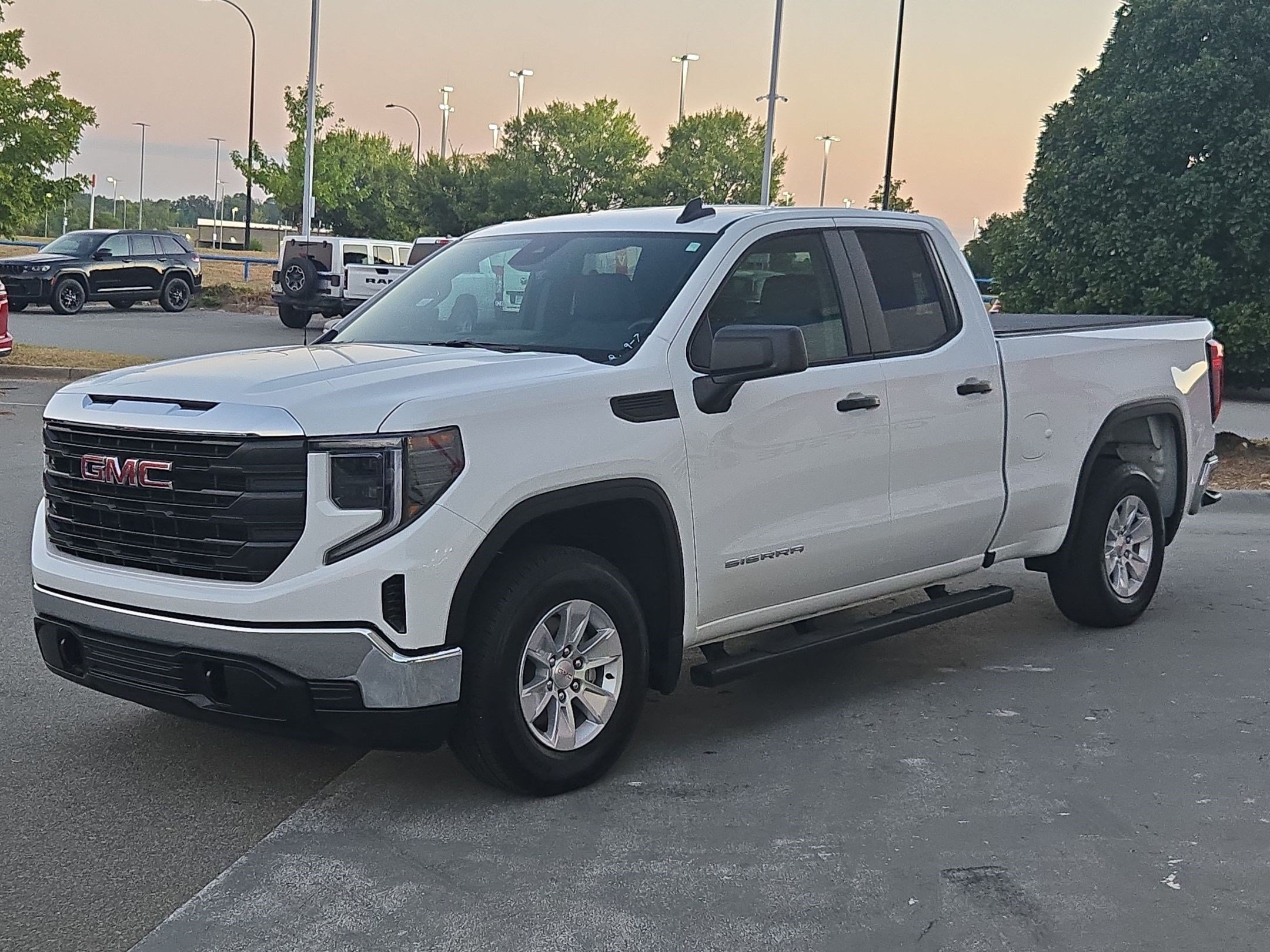 Used 2025 Summit White GMC Pro image 3