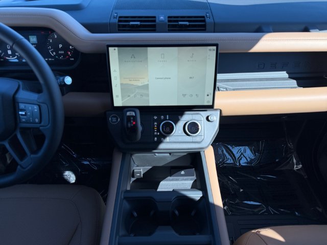 New 2026 Carpathian Grey Land Rover X-Dynamic SE image 15