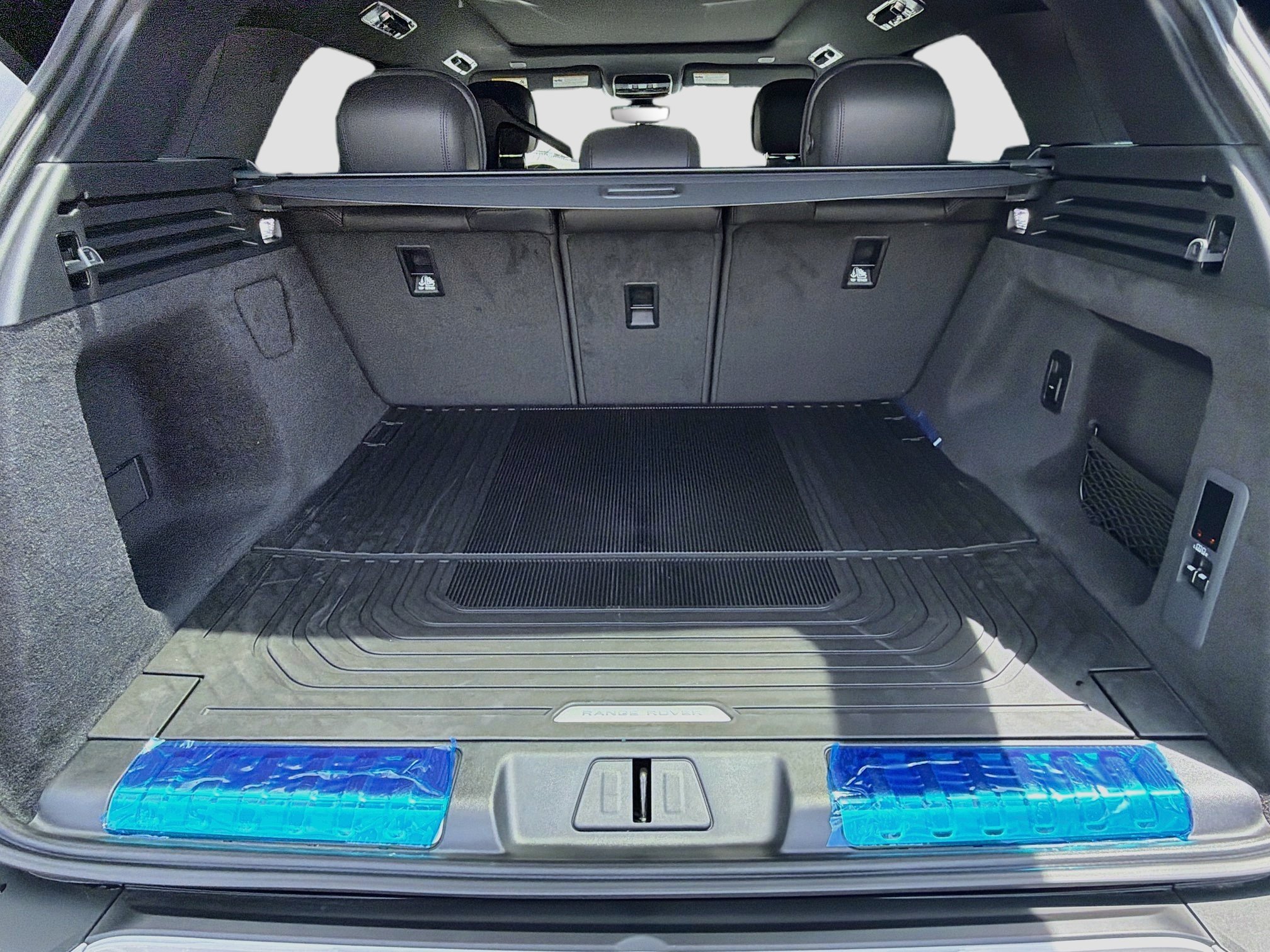 New 2027 Borasco Grey LAND ROVER  image 12
