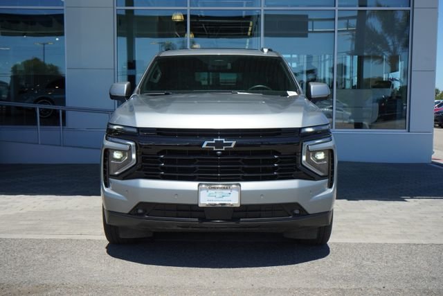 Used 2025 Gray Chevrolet RST image 3