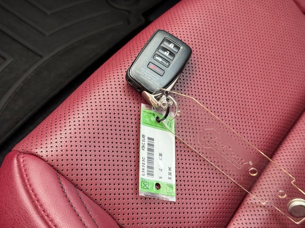 Used 2016 Silver Lexus 350 F Sport image 36